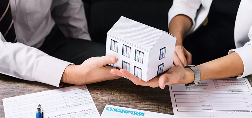 How We Determine Your Sell House for Cash Offer in Plainview, New York?