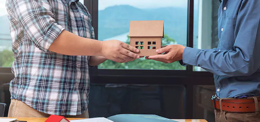 How We Determine Your Sell House with Reverse Mortgage Offer in Plainview, NY?