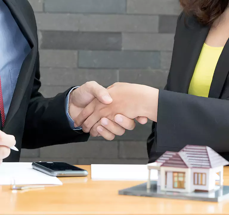 Why Sell to Us Instead of Letting the Home Go to Auction in Plainview, NY?